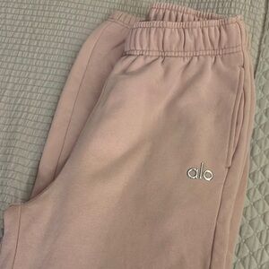 ALO Yoga women's joggers